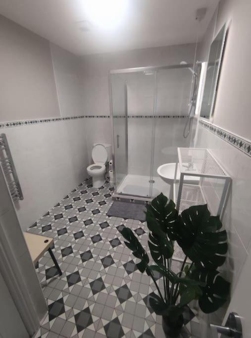 Blacklion Prime Location Apartment エクステリア 写真